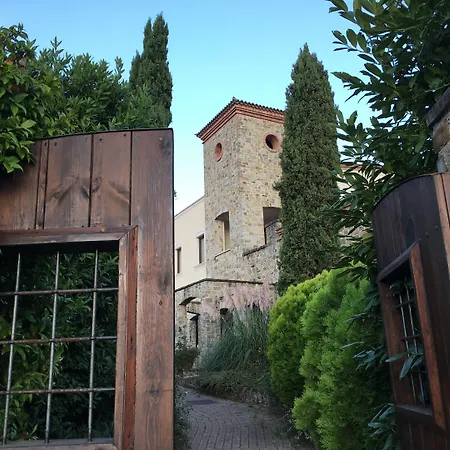 Venus & Hotel 4*